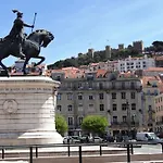 Exotische Paradies- Majestaetischer Aufenthalt Im Herzen Von By Interhome Lisboa