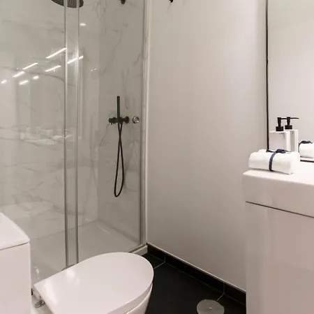 Apartamento Exotische Paradies- Majestaetischer Aufenthalt Im Herzen Von By Interhome