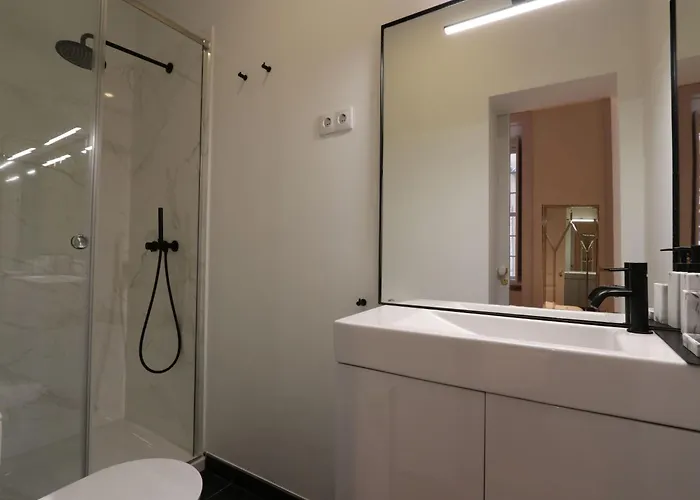 Apartment Exotische Paradies- Majestaetischer Aufenthalt Im Herzen Von By Interhome *